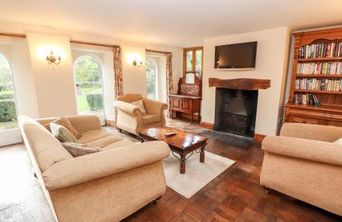 Denbigh House | Abbey Cottage