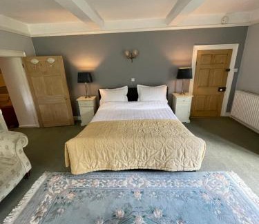 Grendon Bed & Breakfast | Abbey Farm Bed And Breakfast