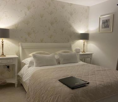 Loppington Bed & Breakfast | Abbey Green Farm