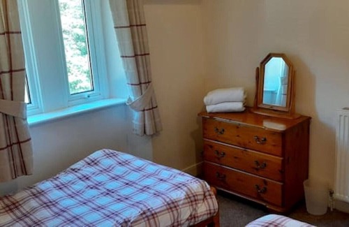 Bankend Cabin | Abbeybank Lodge sleeps13 rural near beach, pub, mountain bike trails