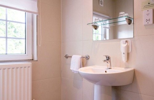 Kenilworth Hotel | Abbeyfield