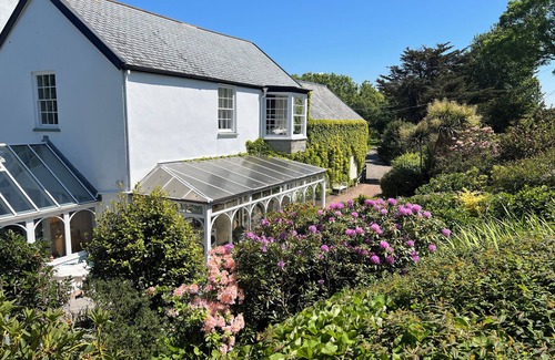 Westleigh House | Abbotsham Court- country house set in 2 acres close to South west coast path