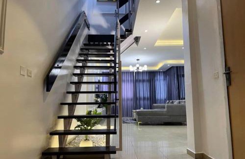 Ofin Apartment | Abel Cottage