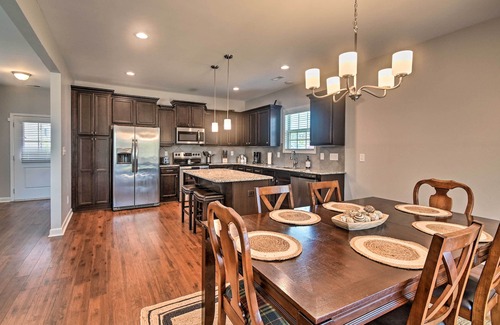 Aberdeen House | Aberdeen Getaway < 6 Mi to Pinehurst Resort!