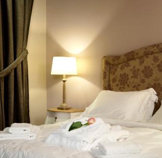 Aristi Hotel | Aberratio Boutique Hotel