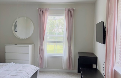 Seffner Community Alliance House | Abi home Room-3/shared bathroom