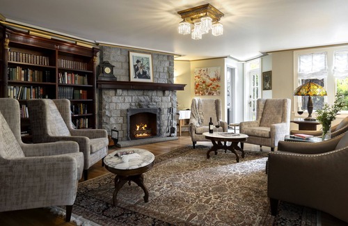 Downtown Victoria Hotel | Abigail's Hotel