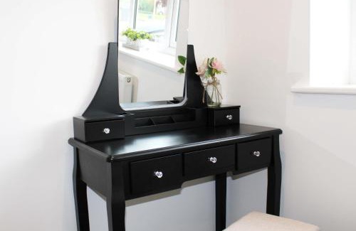 Abingdon Apartment | Abingdon - Private Flat with Parking 09