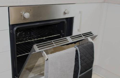 Abingdon Apartment | Abingdon - Private Flat with Garden & Parking 10