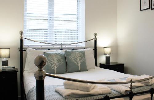 Abingdon Apartment | Abingdon - Private Flat with Garden & Parking 02