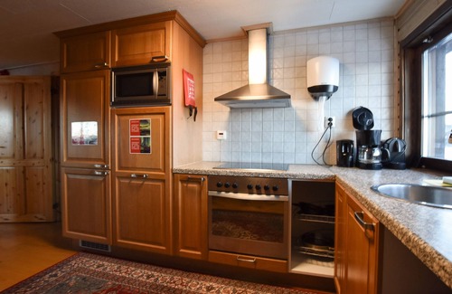 Abisko Hotel | Abisko Guesthouse & Activities