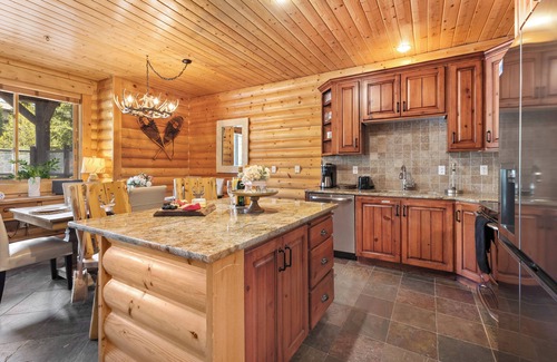Empire Pass Condo | Abode at Black Bear #206 | Charming mountain modern condo