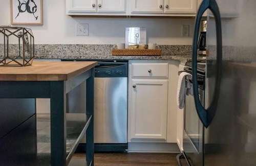 Nashville Apartment | Abode | Marathon Village | Cozy Nashville Retreat