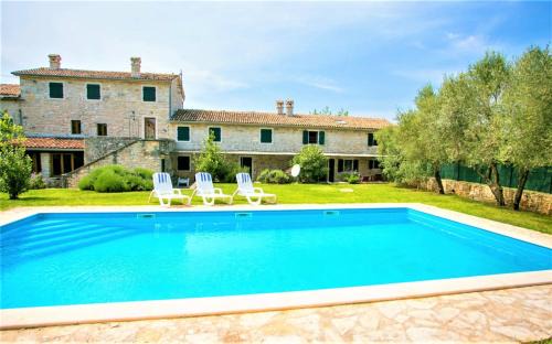 Selina Apartment | Abortolami with Pool and Garden