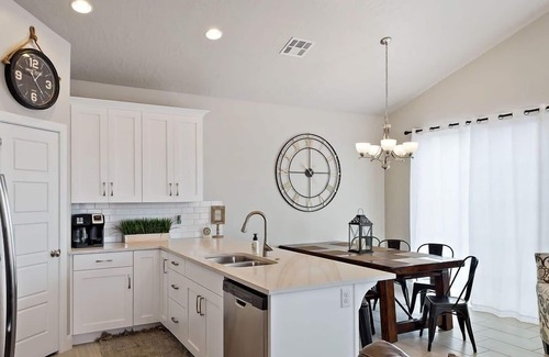 Sienna Hills House | About Time- Pool is Open! 32 Miles to Zion