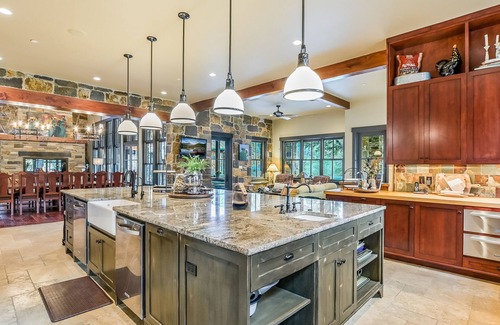 Dripping Springs House | Above Austin Freestone Ranch I Pool&Spa I Working Ranch I Pets