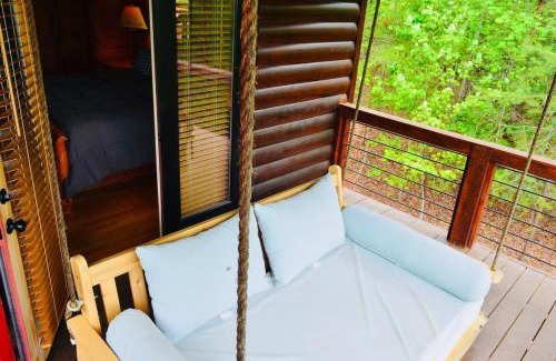 Morganton House | Above Expectations-New Exterior-Sleeps 8-Hot Tub-Games Galore-Nature