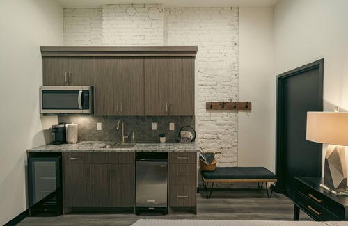 Logan Apartment | Above Starbucks in Downtown Logan ~ Fast Wifi ~ Free Netflixn