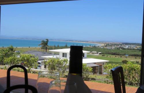 Karkari Peninsula House | Above The Bay