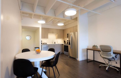 Washington Apartment | Above The Roots | Sophisticated 1BD Retreat