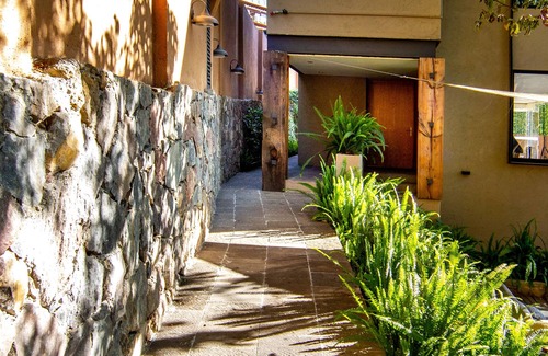 Valle de Bravo House | Above Villa Caparin I Views I XL Hot Tub I Outdoor Living I Heart of Town