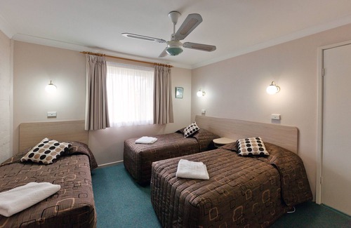 East Tamworth Hotel | Abraham Lincoln Motel