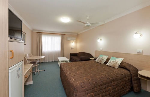 East Tamworth Hotel | Abraham Lincoln Motel