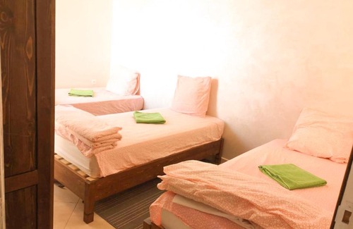 Tamrhakht Hostel | ABRID SURF