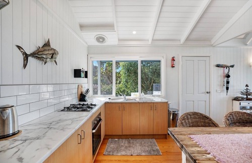 Tarwin Lower Cottage | Absolute Beach FrontagenSelf Contained CottagesnFully equipped for your holiday
