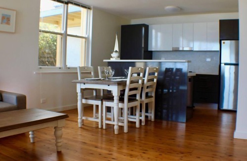The Entrance Apartment | Absolute Beach front @ The Entrance