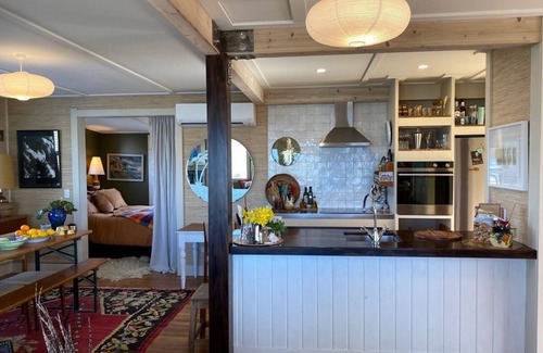 Haumoana House | Absolute Beach Front. Wake up to see the sun rise