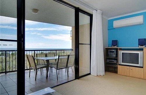 Marcoola Apartment | Absolute Beachfront Marcoola Beach Rooftop Apartment