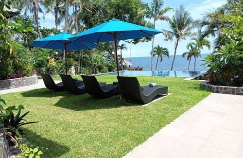 Tulamben Villa | Absolute Beachfront Private 3 bedroom Villa with Pool on 1200m2 of Tropical Land