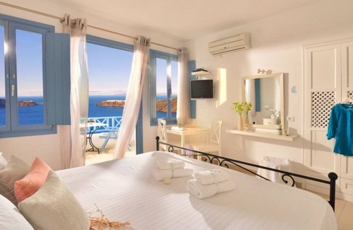 Imerovigli Hotel | Absolute Bliss