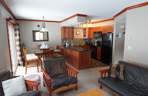 North Troy Condo | Absolute Slopeside Condo Private Entrance