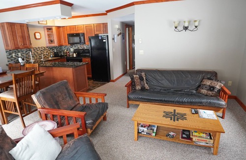 North Troy Condo | Absolute Slopeside Condo Private Entrance