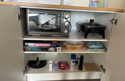 Clarks Beach Apartment | Absolute Waterfront Serenity- with small kitchen - only 1 hour from Auckland