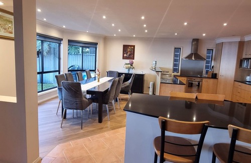 Central Coast House | Absolute Waterfront with 5 bedrooms