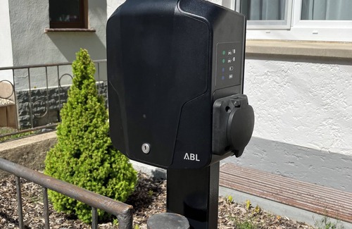 Mellenbach-Glasbach Condo | Absolutely quiet location, beautiful view, garden, charging station, table football, darts