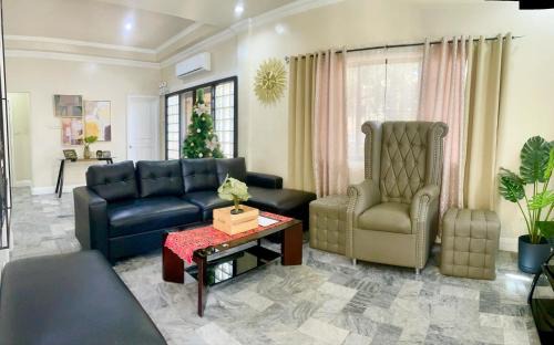 Tacloban House | Abucay Guests House