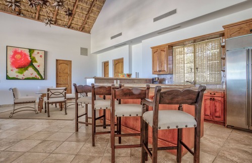 Ensenada Los Muertos Villa | Abuelo: Premium Oceanfront 2-bed, 2-bath villa with private