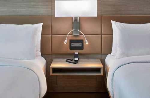 Orange Hotel | AC Hotel by Marriott Cleveland Beachwood