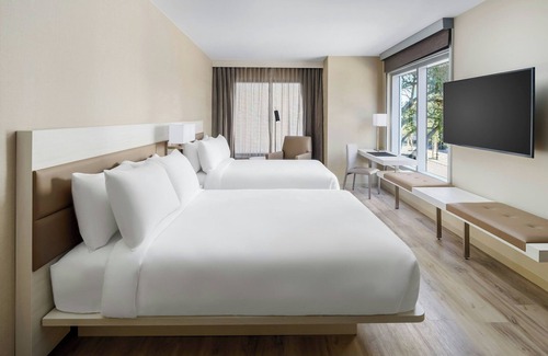 Spartanburg Hotel | AC Hotel St. Petersburg Downtown