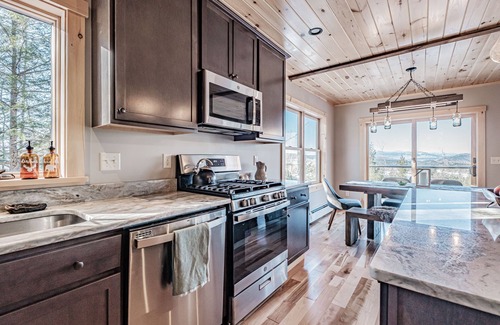 Greenwood Ski Chalet | AC, summer dates discounted!