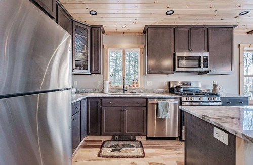 Greenwood Ski Chalet | AC, summer dates discounted!