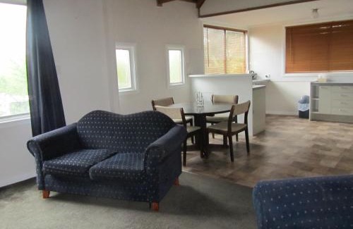Tumbarumba House | Acacia Cottage