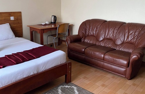 Nakuru Resort | Acacia Gardens Gilgil