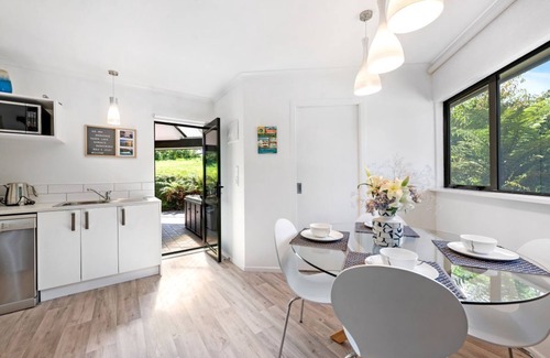 Acacia Bay House | Acacia Heights - Garden Cottage