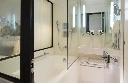 Saint-Thomas-d'Aquin Hotel | Académie Hôtel Saint Germain