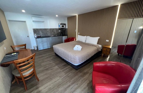 Ashburton Hotel | Academy Lodge Motel